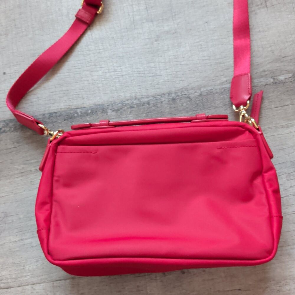New TUMI Voyageur Persia Nylon Crossbody Bag Red Gold Hardware Carera Purse - Picture 5 of 11